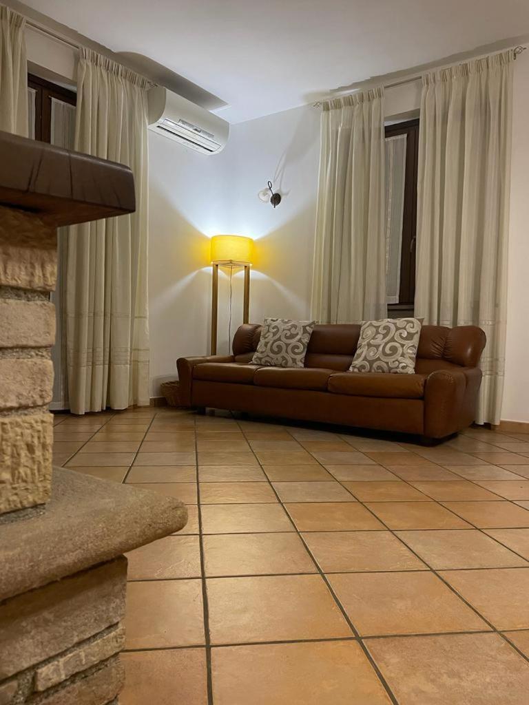 Il Giardino Delle Rose Apartment Spello Luaran gambar